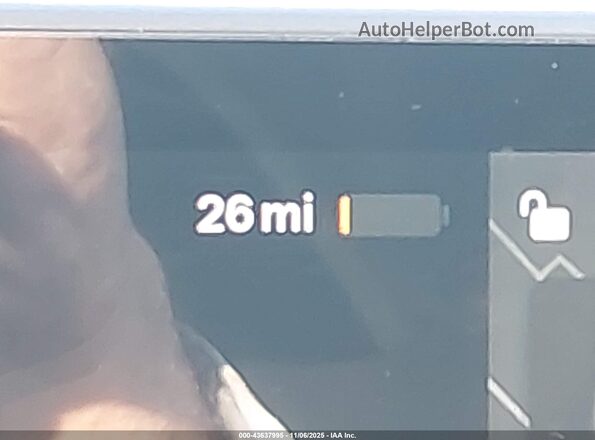 7SAYGDEE0NF363789 2022 TESLA MODEL Y White 