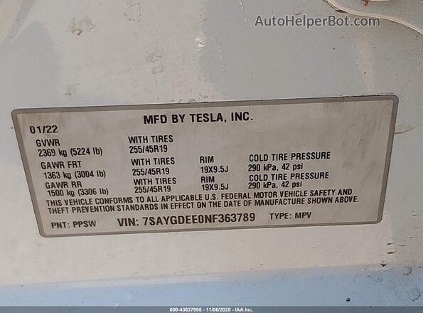 7SAYGDEE0NF363789 2022 TESLA MODEL Y White Engine compartment view