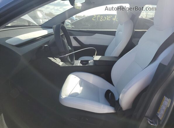 7SAYGDEE0TA464597 2026 TESLA MODEL Gray Սալոնի դիմացի տեսք