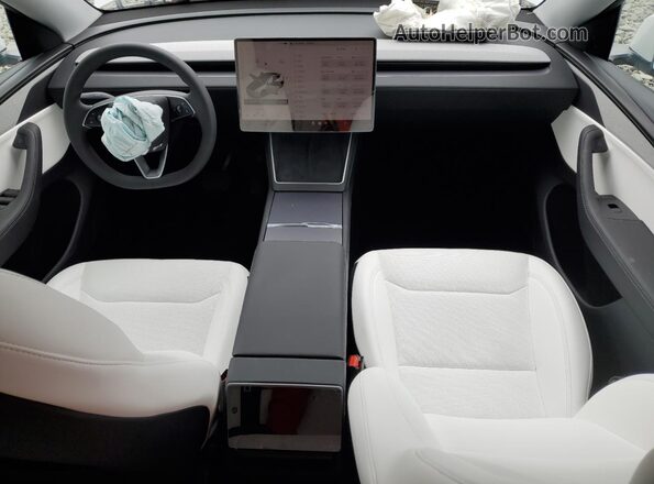 7SAYGDEE1TA461241 2026 TESLA MODEL White Dashboard view