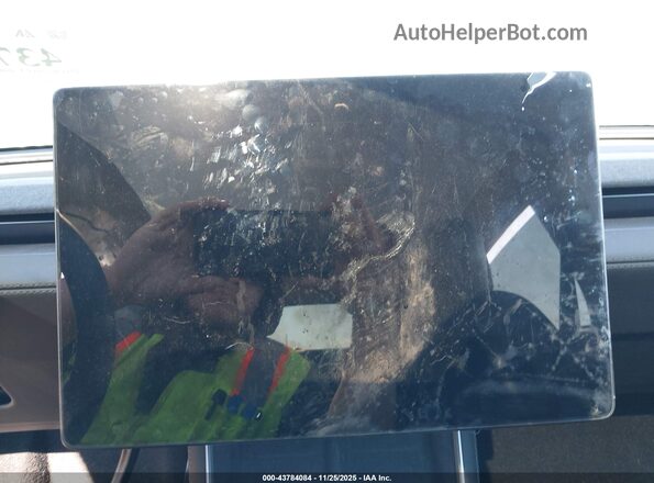 7SAYGDEE2TA396741 2026 TESLA MODEL Y Gray უკანა სავარძლების ხედი