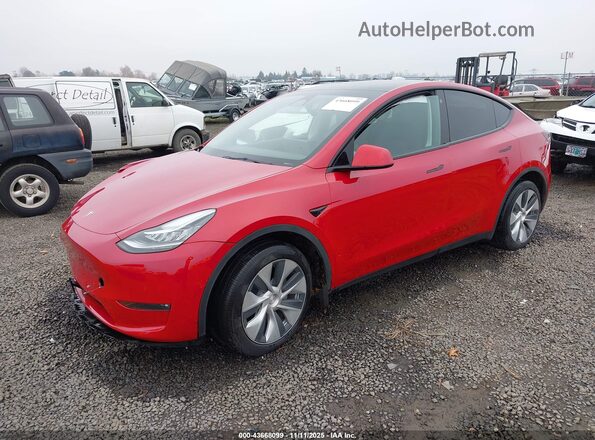 7SAYGDEE3NF461831 2022 TESLA MODEL Y Red Przód lewy