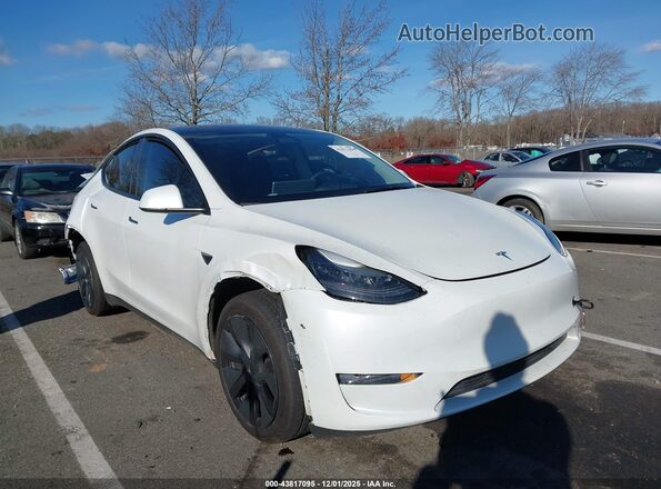7SAYGDEE3SF223490 2025 TESLA MODEL Y White Առջևի աջ