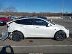 2025 Tesla Model Y Long Range Dual Motor All-wheel Drive White vin: 7SAYGDEE3SF223490