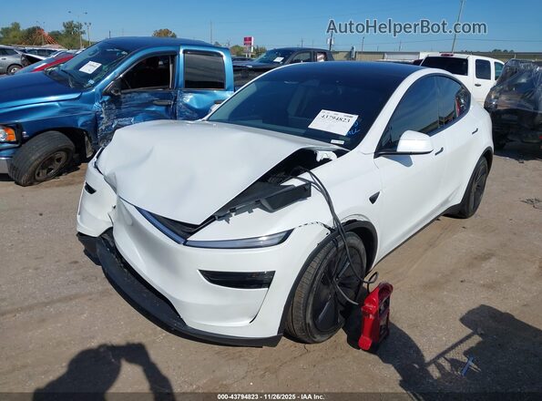7SAYGDEE4TA496114 2026 TESLA MODEL Y White Przód lewy