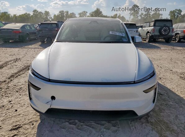 7SAYGDEE5TA406677 2026 TESLA MODEL White Widok z przodu