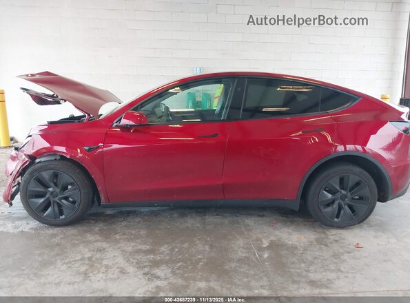 7SAYGDEE6SF237450 2025 TESLA MODEL Y Red Widok wnętrza 360 stopni