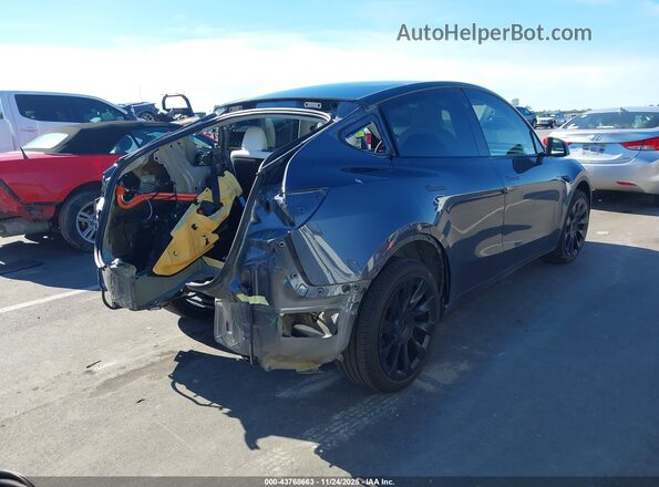 7SAYGDEE8NF311908 2022 TESLA MODEL Y Gray Rear right