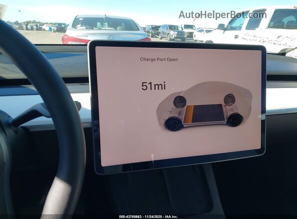 7SAYGDEE8NF311908 2022 TESLA MODEL Y Gray 