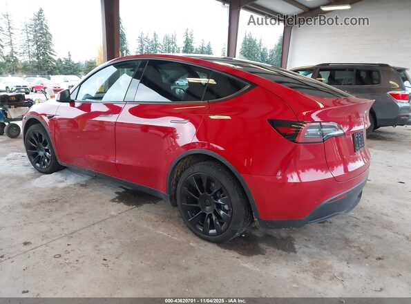 7SAYGDEE8NF479998 2022 TESLA MODEL Y Red Tył lewy