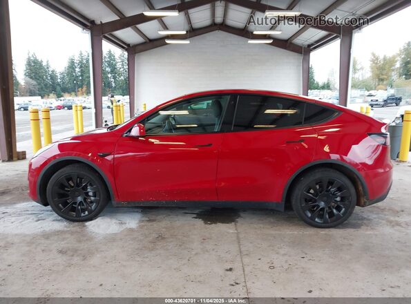 7SAYGDEE8NF479998 2022 TESLA MODEL Y Red 