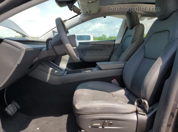 7SAYGDEE8TF334120 2026 TESLA MODEL Charcoal Սալոնի դիմացի տեսք