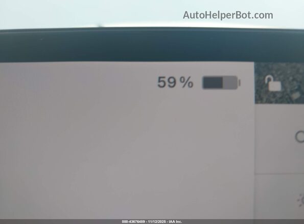 7SAYGDEE8TF409950 2026 TESLA MODEL Y White 