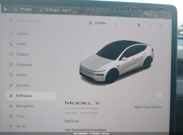 7SAYGDEE8TF409950 2026 TESLA MODEL Y White Widok tylnych siedzeń