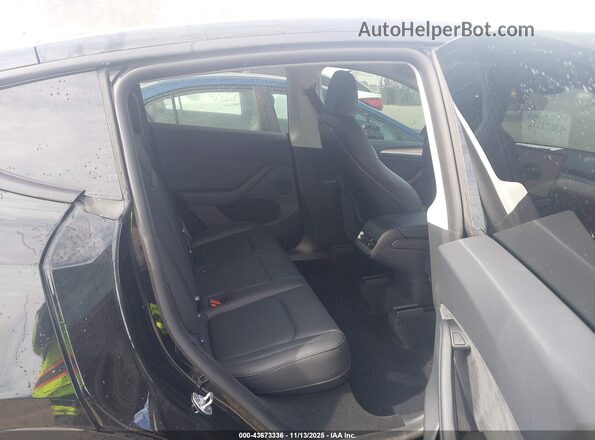 7SAYGDEE9SA355439 2025 TESLA MODEL Y Black VIN կոդի պիտակի տեսք