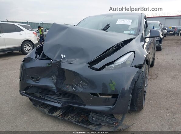 7SAYGDEF1SA336487 2025 TESLA MODEL Y Gray Դիմացի տեսք