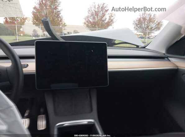 7SAYGDEF1SA336487 2025 TESLA MODEL Y Gray Սալոնի 360 աստիճան տեսք