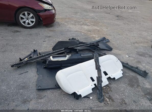 7SAYGDEF5NF323622 2022 TESLA MODEL Y White ხელსაწყოთა პანელის ხედი