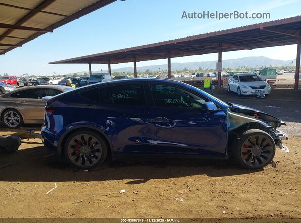 7SAYGDEF6NF318672 2022 TESLA MODEL Y Синий Вид задней части салона
