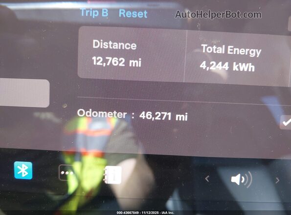 7SAYGDEF6NF318672 2022 TESLA MODEL Y Синий 