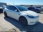 2022 Tesla Model Y Performance Dual Motor All-wheel Drive White vin: 7SAYGDEFXNF372072