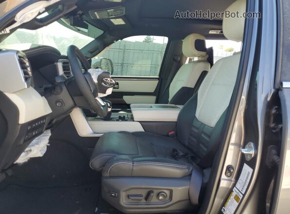 7SVAAABA1PX009052 2023 TOYOTA SEQUOIA Gray 
