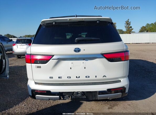7SVAAABA2RX042516 2024 TOYOTA SEQUOIA Белый 