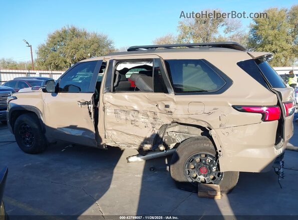 7SVAAABA4SX054320 2025 TOYOTA SEQUOIA Brown Դիմացի տեսք