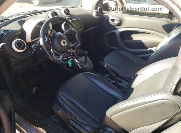 WMEFJ5DA7GK142448 2016 SMART FORTWO Белый Вид щитка приборов
