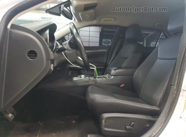 2C3CCAAG0JH308146 2018 CHRYSLER 300 Белый Вид панели приборов
