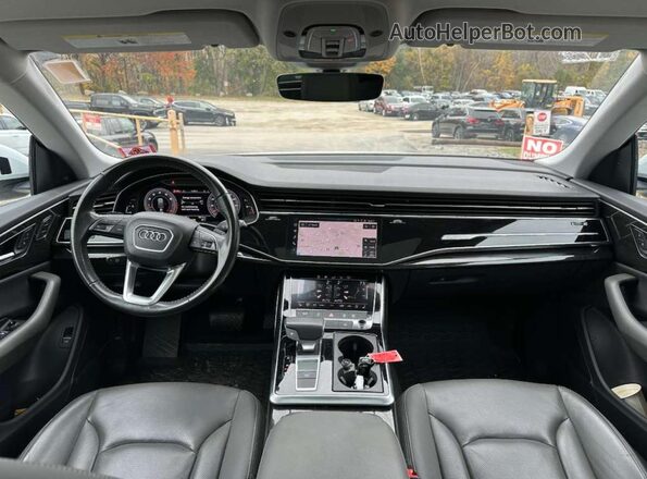 WA1BVAF12KD030347 2019 AUDI Q8 Белый Вид панели приборов