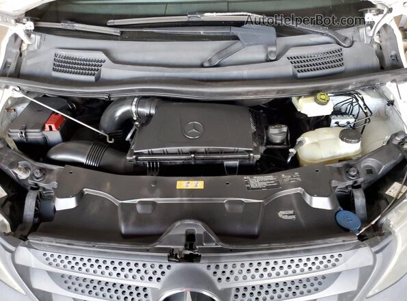 WD3PG2EA4G3142636 2016 MERCEDES-BENZ METRIS Белый Вид подкапотного пространства