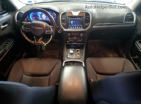 2C3CCAAG0JH308146 2018 CHRYSLER 300 Белый Вид щитка приборов