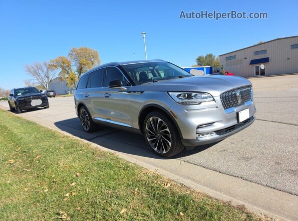 5LM5J7XC8LGL29223 2020 LINCOLN AVIATOR Серебряный Задняя левая четверть