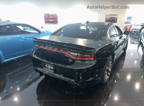 2C3CDXGJ4LH247969 2020 DODGE CHARGER Черный Вид спереди