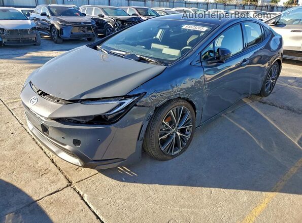 JTDACAAU7T3065675 2026 TOYOTA PRIUS Gray Tył lewy