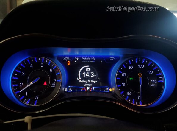 2C3CCAAG0JH308146 2018 CHRYSLER 300 Белый Вид задних сидений