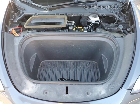 5YJYGDEE6MF184331 2021 TESLA MODEL Gray Widok komory silnika