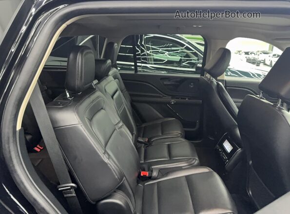 5LM5J7WC7RGL00595 2024 LINCOLN AVIATOR Черный Вид салона спереди