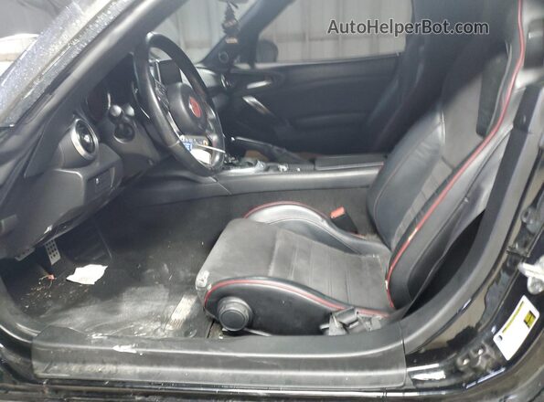JC1NFAEKXH0124919 2017 FIAT 124 Черный Вид панели приборов