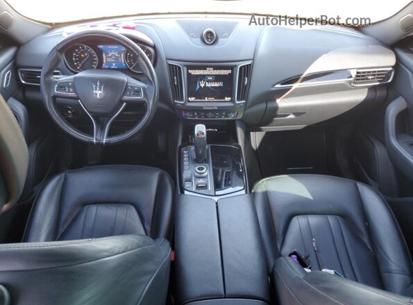 ZN661XUA6LX355073 2020 MASERATI LEVANTE Белый Вид щитка приборов