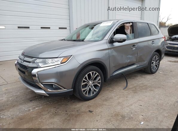 JA4AD3A33JZ017286 2018 MITSUBISHI OUTLANDER Серебряный Передняя левая четверть