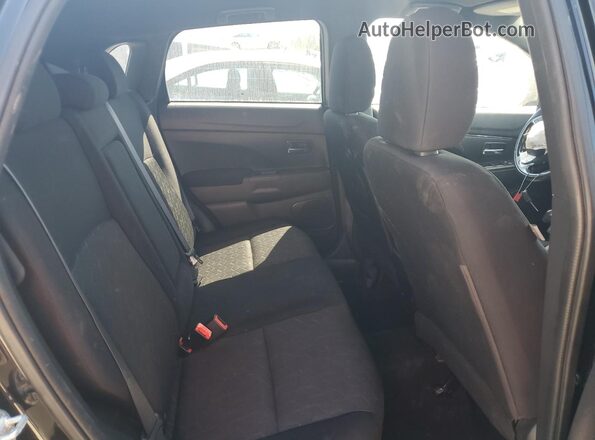 JA4APUAU6MU016866 2021 MITSUBISHI OUTLANDER Черный Вид задней части салона