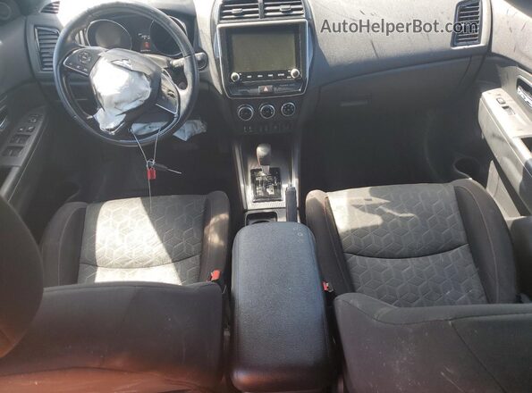 JA4APUAU6MU016866 2021 MITSUBISHI OUTLANDER Черный Вид панели приборов