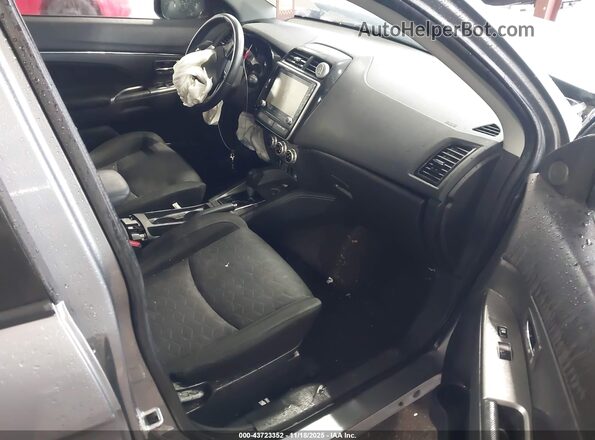 JA4APVAU5MU018565 2021 MITSUBISHI OUTLANDER SPORT Silver Widok wnętrza z przodu