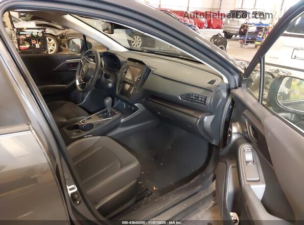 JF1GUABC9S8283802 2025 SUBARU IMPREZA Серый Вид салона спереди