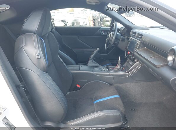 JF1ZDBS13R9701255 2024 SUBARU BRZ Белый Вид салона спереди