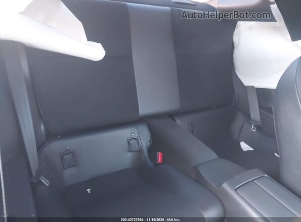 JF1ZNBE13S9757551 2025 TOYOTA GR86 Серебряный Вид наклейки с VIN-кодом