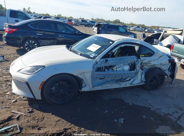 JF1ZNBF18P8762935 2023 TOYOTA GR86 White Widok wnętrza 360 stopni