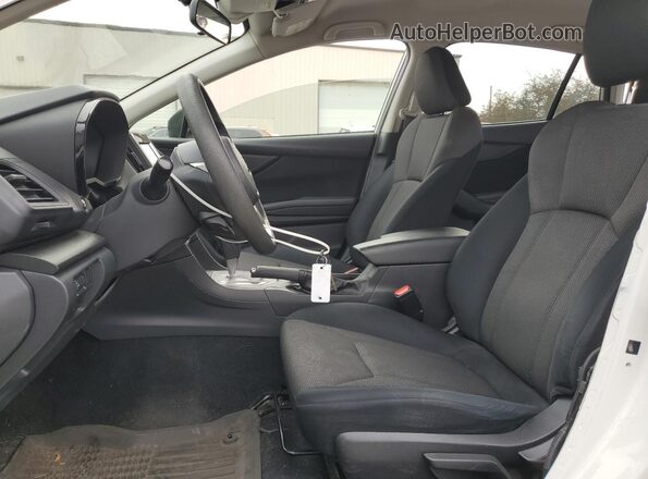 JF2GTABC3NH208841 2022 SUBARU CROSSTREK Белый Вид салона спереди